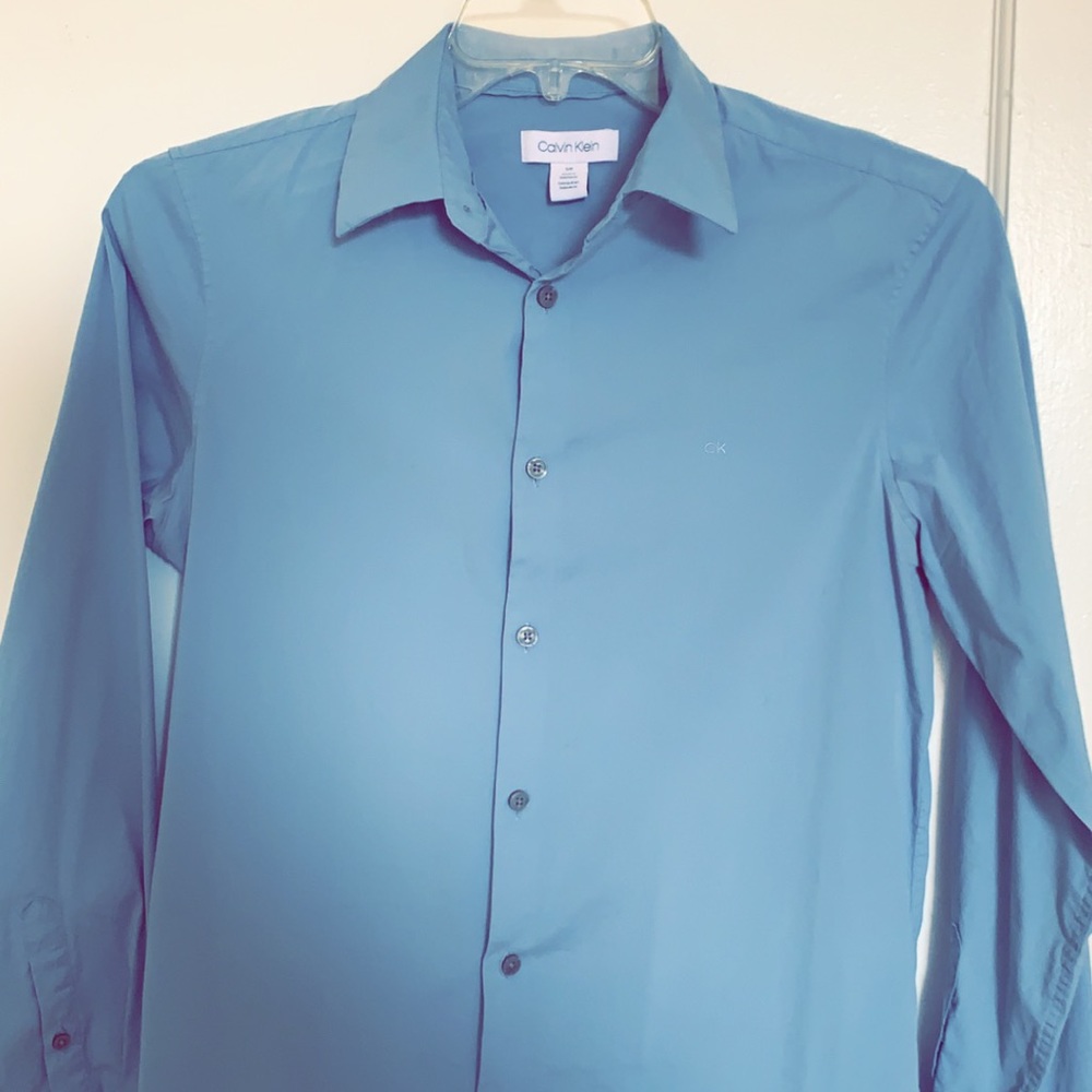 Light blue Calvin Klein Men’s dress shirt